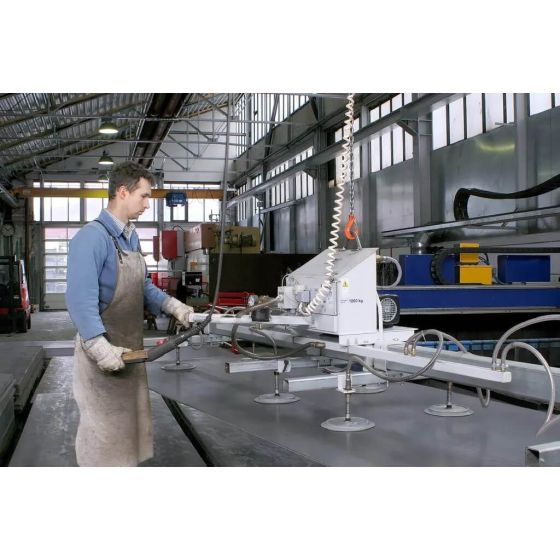 Vakuumske dizalice.Vakumsko horizontalno rukovanje posebno teškim, nepropusnim teretima do 2.000 kg
