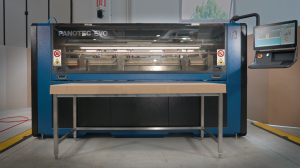 On demand, custom sized box production machine for low to medium productivity (>4boxes/min)